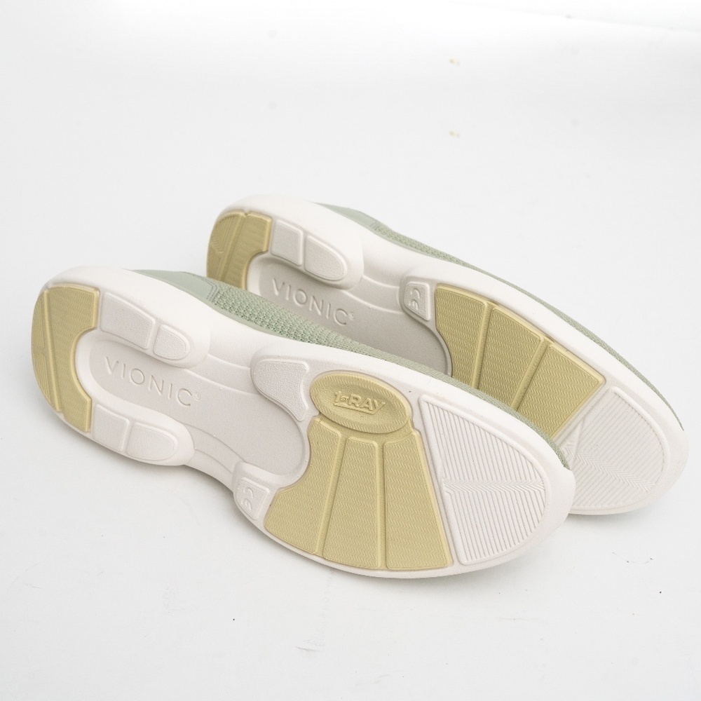 Vionic. Kallie Slip On Shoe. - Picture 2 of 11